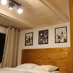 Pod Zielonym Wierchem シャレー ザコパネ